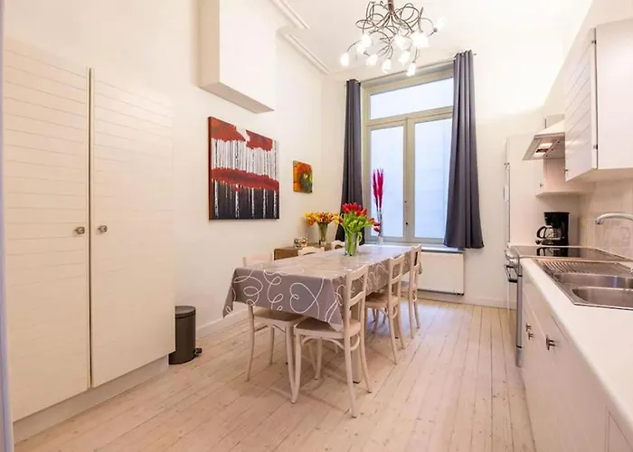 Spacious 7-bed House In Holiday home Ostend