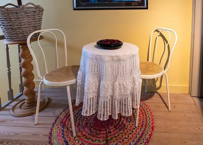 Spacious 7-bed House In Holiday home *