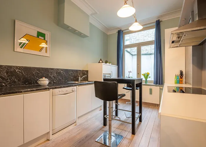 Holiday home Spacious 7-bed House In