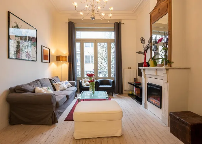 Spacious 7-bed House In