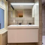 Spacious 7-bed House In