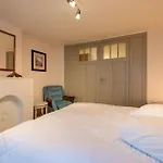 Spacious 7-bed House In * Ostende