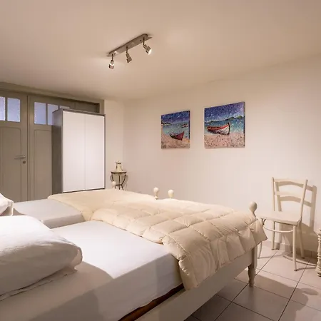 Spacious 7-bed House In بيت للعطل *