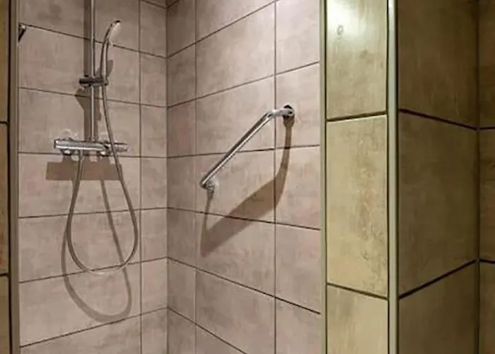 Spacious 7-bed House In בית נופש אוסטנדה