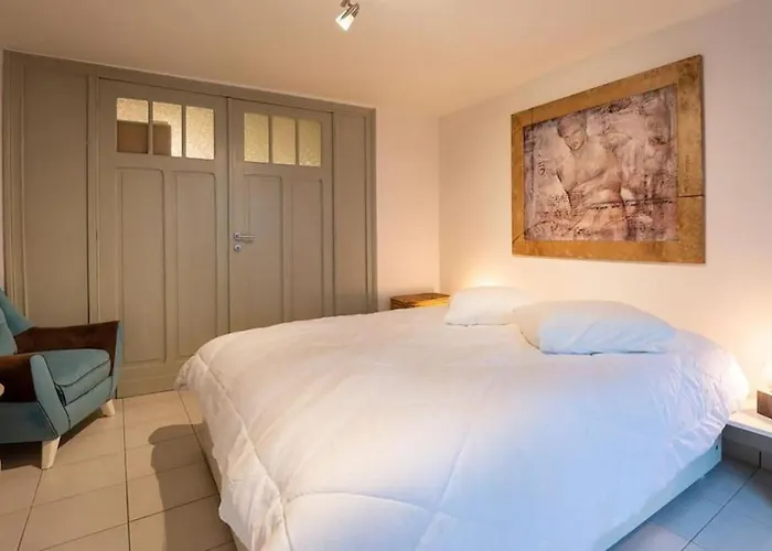 Spacious 7-bed House In