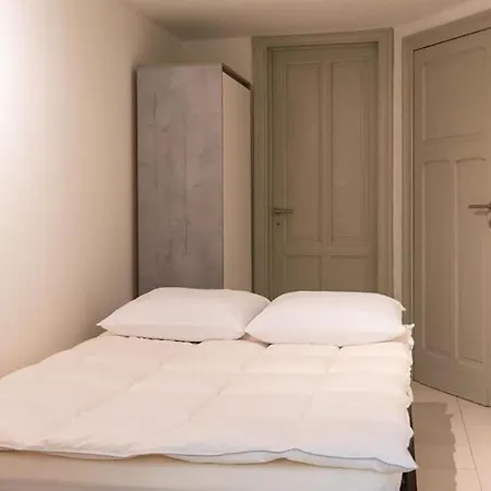 Дом отдыха Spacious 7-bed House In Остенде