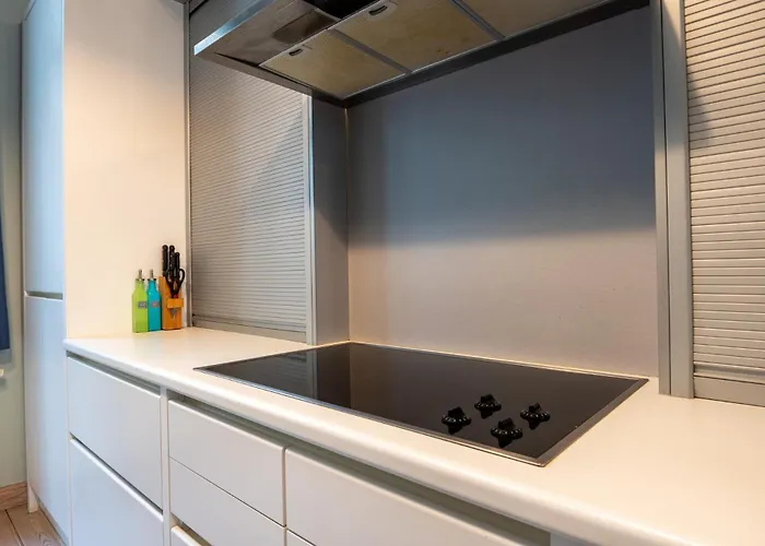 Spacious 7-bed House In *